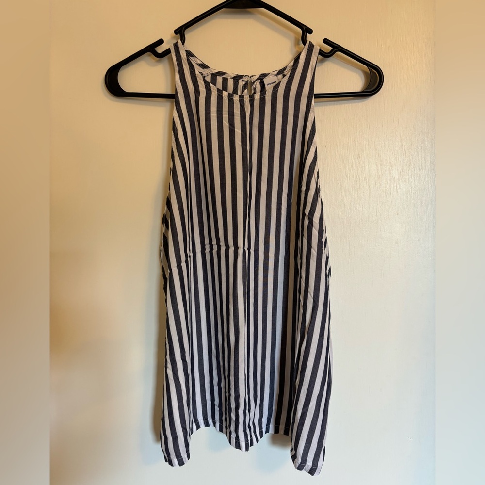 EUC Old Navy white & navy striped so cute soft rayon tank size small